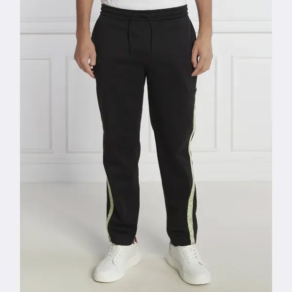 Спортивные брюки классического кроя с отрезной лентой с логотипом Calvin Klein, черный