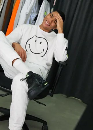Белый свитшот ellesse x Smiley Corte