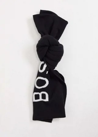 Черный шарф с крупным логотипом Hugo Boss