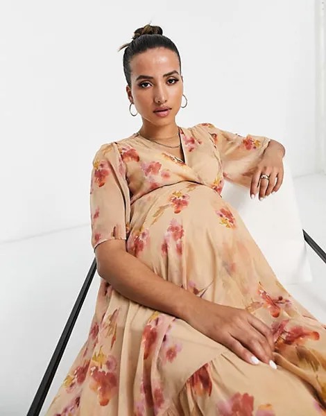 Платье макси с запахом и завязками Hope & Ivy Maternity темно-серого цвета с цветочным принтом фуксии