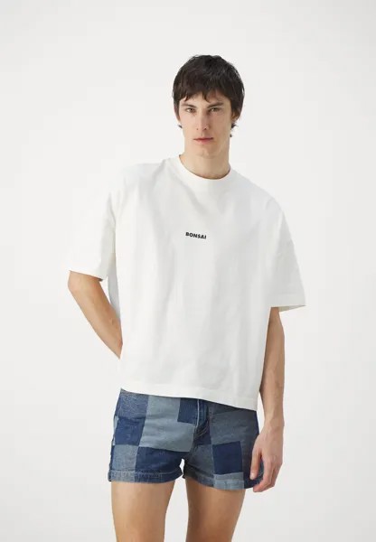 Базовая футболка OVERSIZE FIT TEE CLASSIC PRINTED LOGO UNISEX Bonsai, цвет off-white