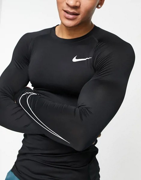 Черный лонгслив Nike Pro Training