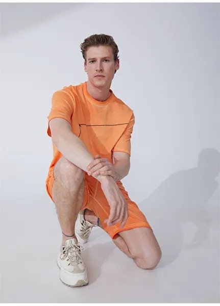 Однотонная оранжевая мужская толстовка с круглым вырезом Fabrika Sports