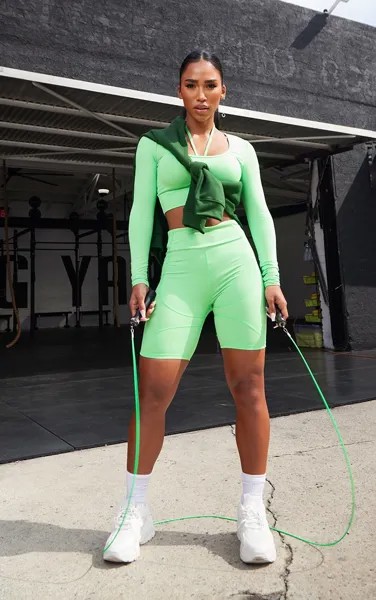 PrettyLittleThing Ярко-зеленые шорты Sport Sculpt Luxe со вставками