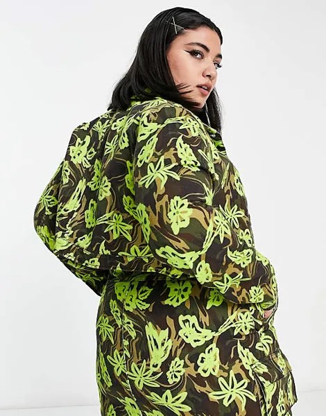 Укороченная куртка COLLUSION Plus из твила в цветочном камуфляже