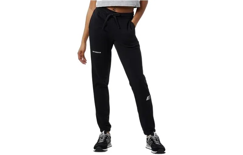 Трикотажные спортивные штаны женские черные New Balance