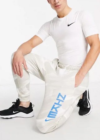 Светло-бежевые джоггеры с принтом Nike Training Sport Clash-Светло-бежевый цвет