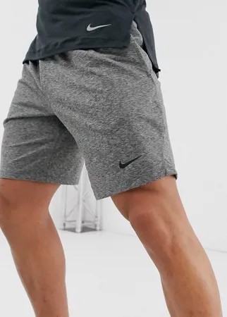 Темно-серые шорты для занятий йогой Nike-Черный