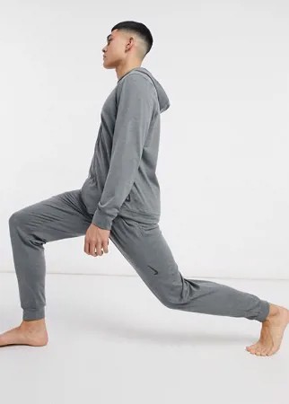 Серые флисовые джоггеры Nike Yoga Hyperdry-Серый