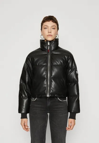Куртка Tommy Jeans АРХИВ ПУФФ АЛЯСКА, черный