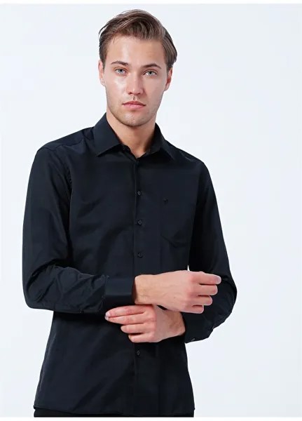 Однотонная черная мужская рубашка с классическим воротником Pierre Cardin