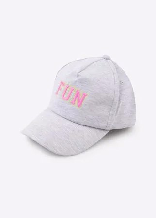 Серая бейсболка «Fun» для девочки Gloria Jeans