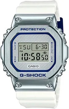 Японские наручные  мужские часы Casio GM-5600LC-7. Коллекция G-Shock