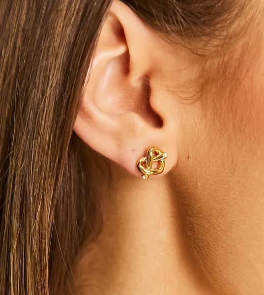 Позолоченные серьги-гвоздики в виде узелка Kate Spade Loves Me Knot-Золотистый