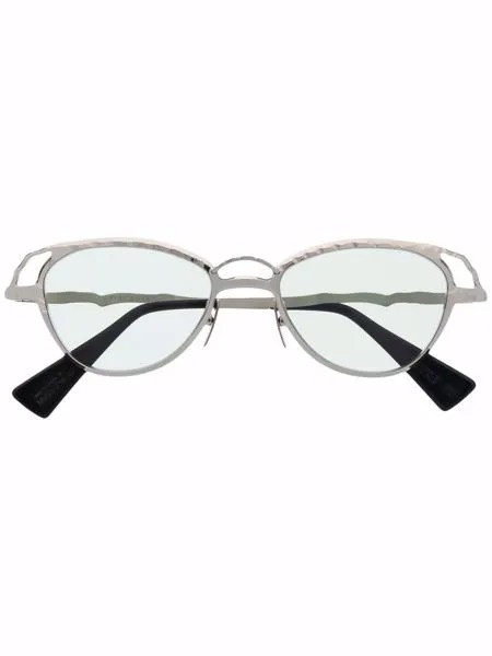 Kuboraum солнцезащитные очки Z16 в оправе 'кошачий глаз'