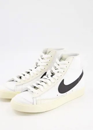 Кроссовки кремового и черного цвета Nike Blazer Mid '77-Зеленый цвет