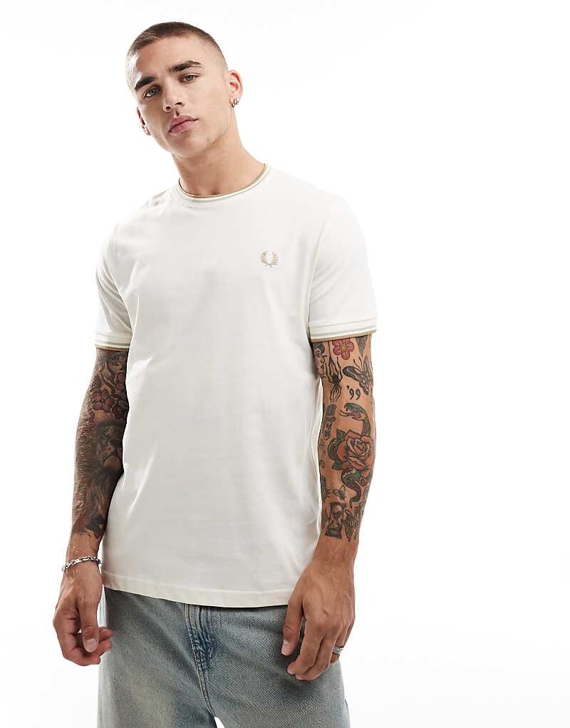Белая футболка Fred Perry с двойной окантовкой