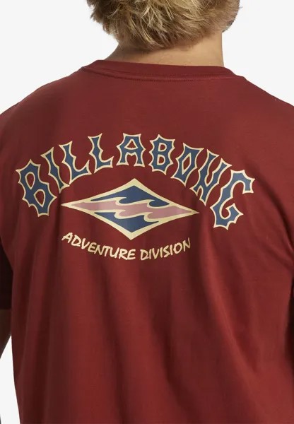 Футболка с принтом ADVENTURE DIVISION ARCH Billabong, красный