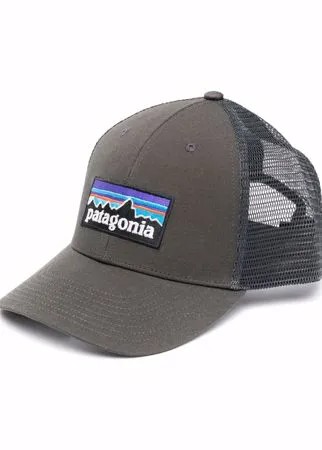 Patagonia кепка с сетчатой вставкой и нашивкой-логотипом