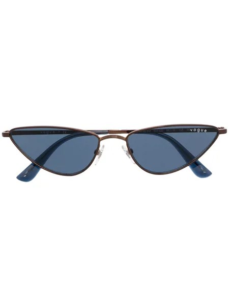 Vogue Eyewear солнцезащитные очки в узкой оправе 'кошачий глаз'