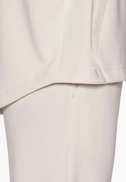 Худи Soft Touch With Zip OYSHO, бежевый