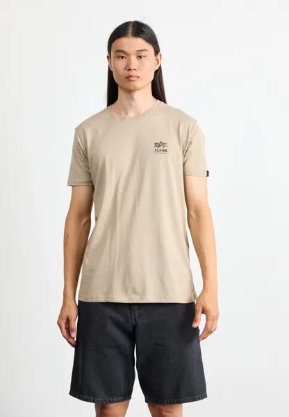 Футболка с принтом CAMO LOGO Alpha Industries, цвет Vintage Sand