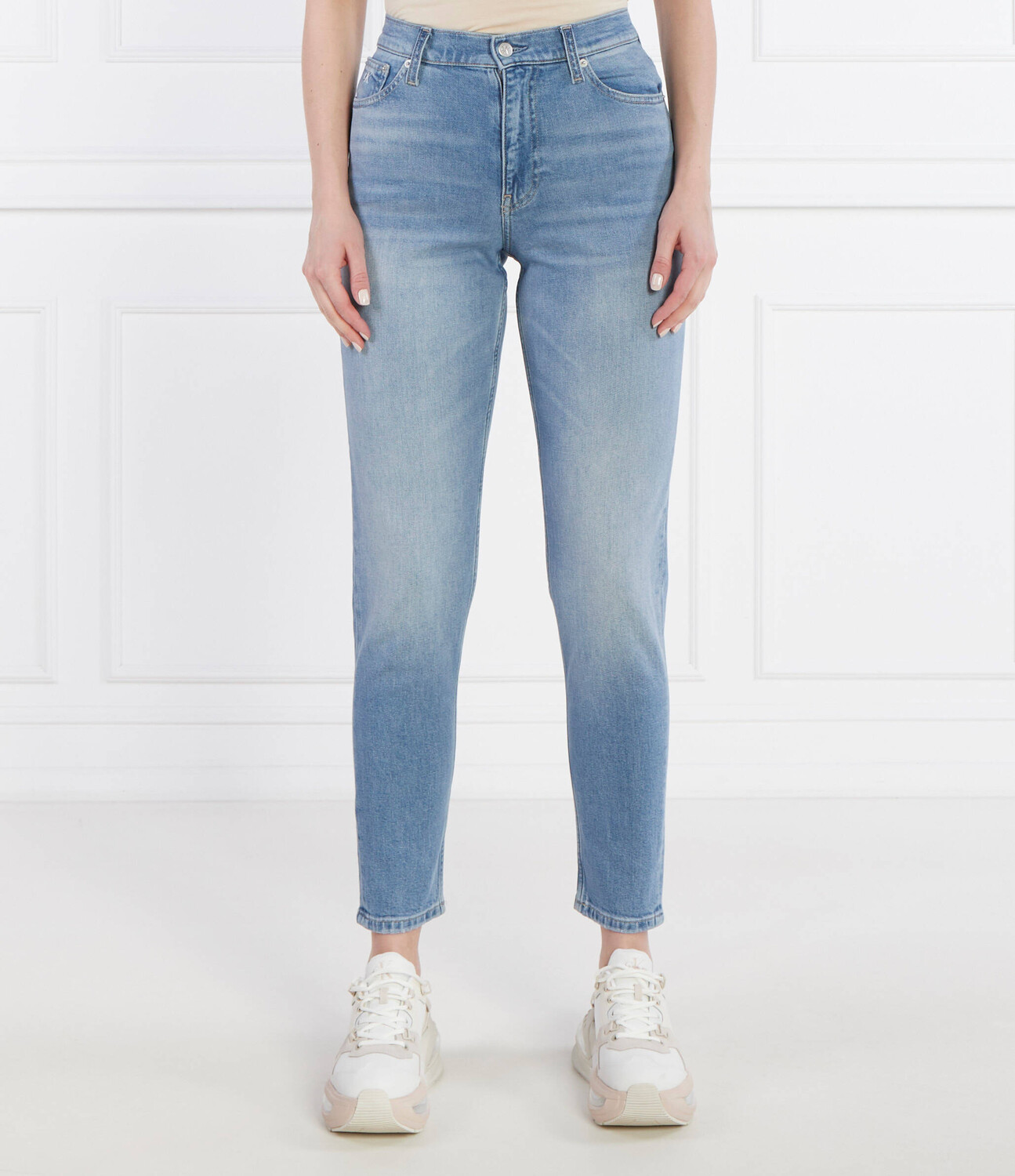 Джинсы CALVIN KLEIN JEANS Mom Fit, небесно-голубой