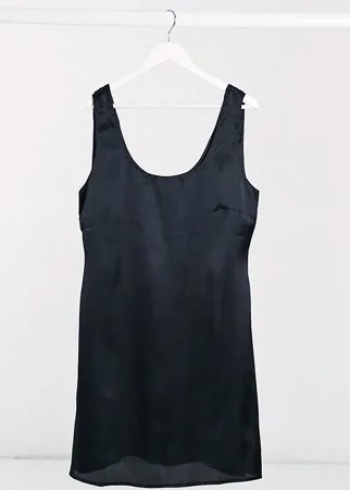 Черное атласное платье-комбинация мини с глубоким вырезом ASOS DESIGN Curve-Черный