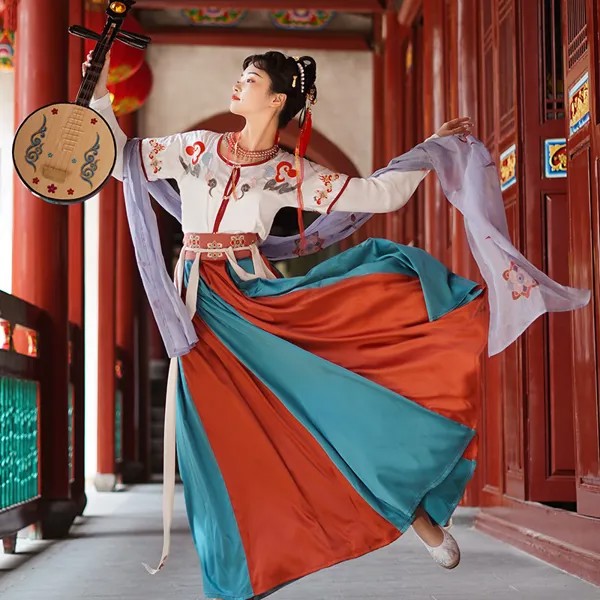 Женское платье в китайском стиле, оригинальное традиционное восточное платье с старинной вышивкой в китайском стиле ханьфу, костюм из четы...