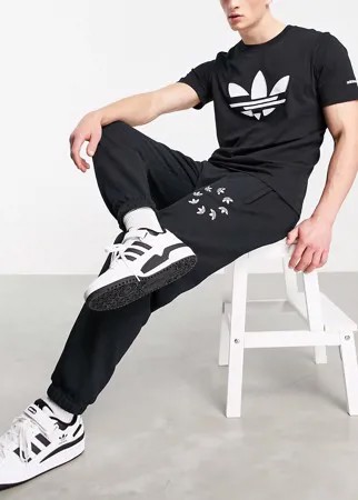 Черные джоггеры с крупным логотипом adidas Originals adicolor-Черный цвет
