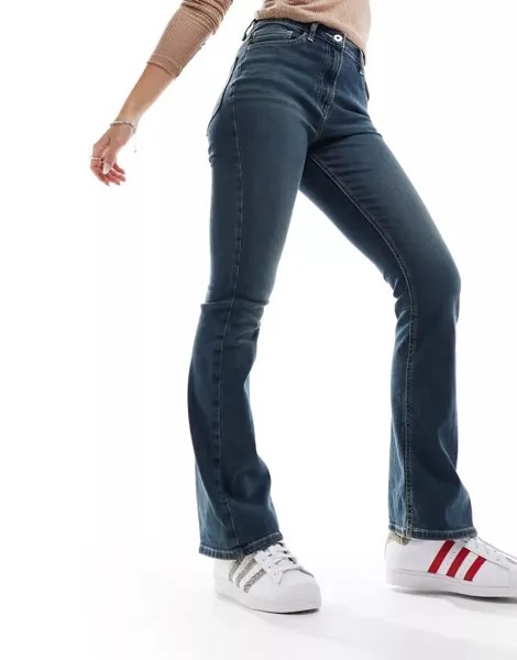 COLLUSION x007 – расклешенные эластичные джинсы выцветшего синего цвета