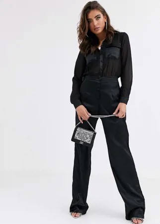 Черный шифоновый комбинезон-рубашка с атласными брюками Missguided