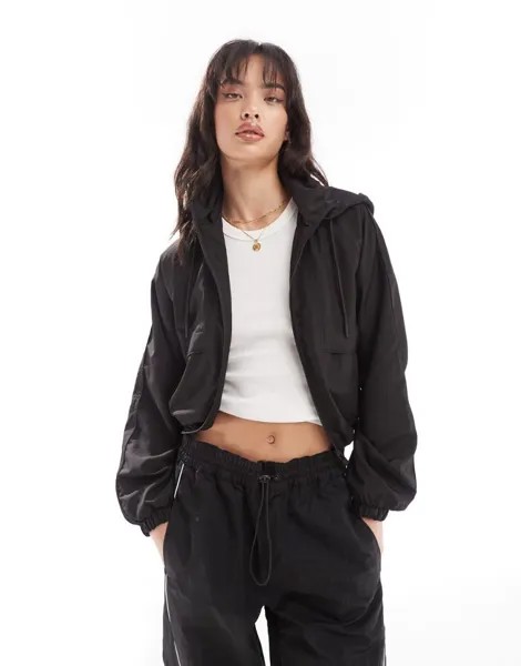 Pull&Bear — Черная объемная куртка с капюшоном из нейлона