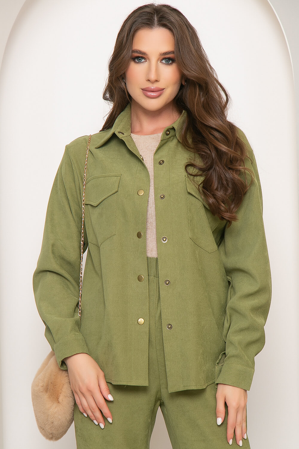Рубашка женская LT Collection На пульсе моды хаки 54 RU