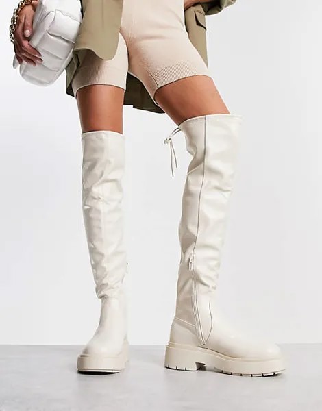 Белые массивные эластичные ботинки на плоской подошве New Look