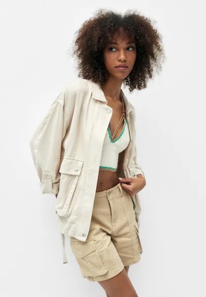 Легкая куртка PULL&BEAR