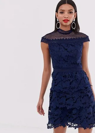 Темно-синее ярусное кружевное платье-трапеция мини Chi Chi London-Темно-синий