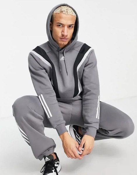 Серый худи из флиса adidas Training Earth Shades