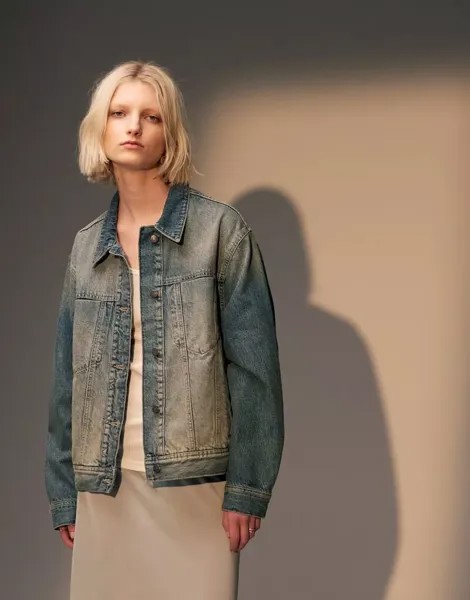 Bershka — джинсовая куртка свободного кроя грязно-зеленого цвета Topshop