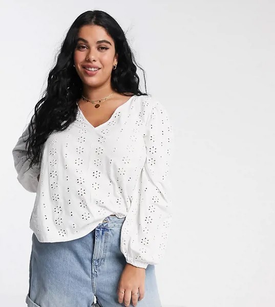 Свободный топ с V-образным вырезом и контрастной вышивкой ASOS DESIGN Curve-Белый