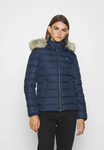 Куртка Tommy Jeans КУРТКА С КАПЮШОНОМ BASIC, темно-синий