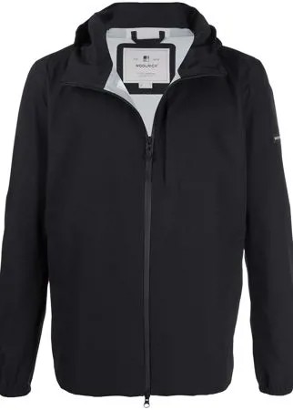 Woolrich куртка на молнии с нашивкой-логотипом