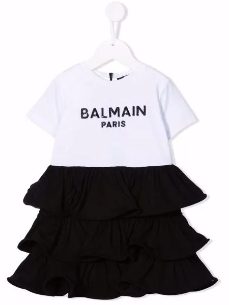 Balmain Kids ярусное платье с логотипом и пайетками