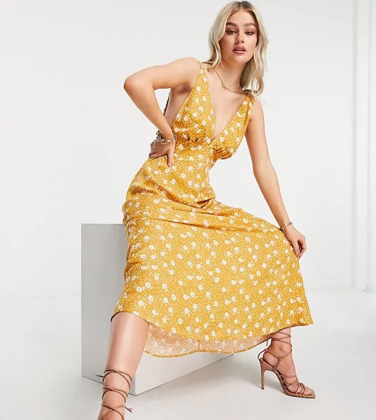 Желтое платье макси с глубоким вырезом, эластичными бретелями и принтом ASOS DESIGN Petite-Многоцветный