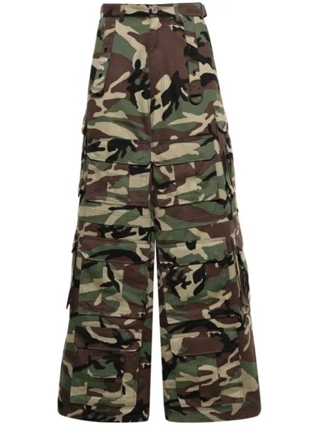 VETEMENTS широкие джинсы с камуфляжным принтом, зеленый