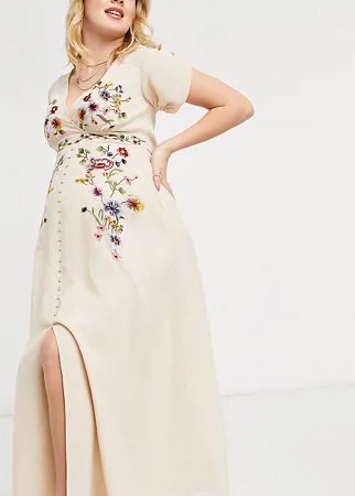 Чайное платье миди цвета слоновой кости с глубоким вырезом и цветочной вышивкой Hope & Ivy Plus Maternity-Белый