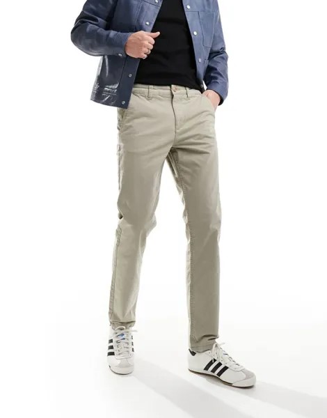 Выстиранные брюки чинос River Island с камнем