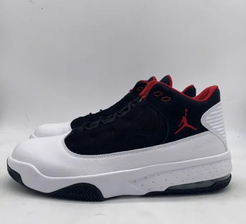 Мужские кроссовки Nike Jordan Max Aura 2 белые черные красные Bred CK6636-100