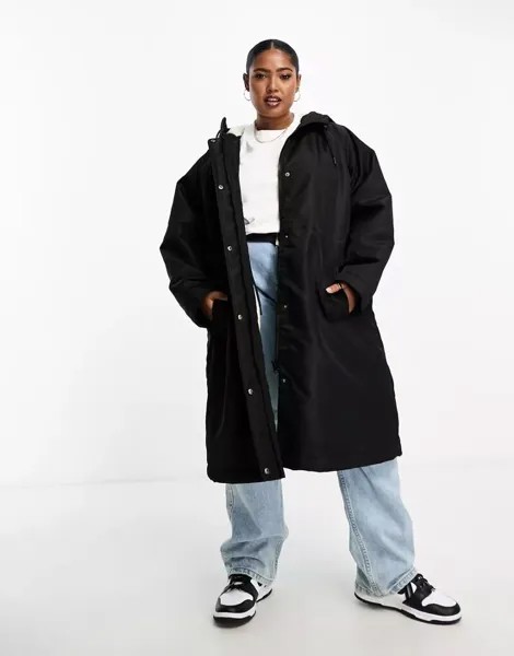 Черный длинный плащ свободного кроя на плюшевой меховой подкладке ASOS DESIGN Curve