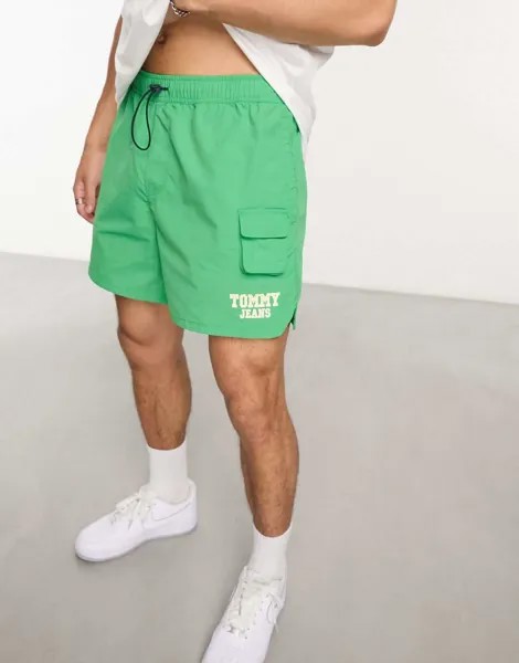 Зеленые шорты для бега Tommy Jeans